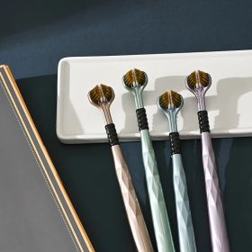 4pcs high-end three-sided toothbrushes, widely used by everyone. The bristles are soft
